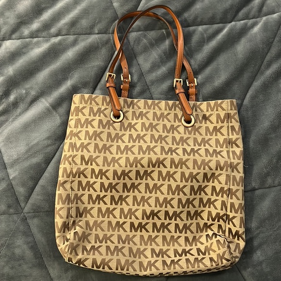 EUC Michael Kors Brown Purse - Picture 2 of 7